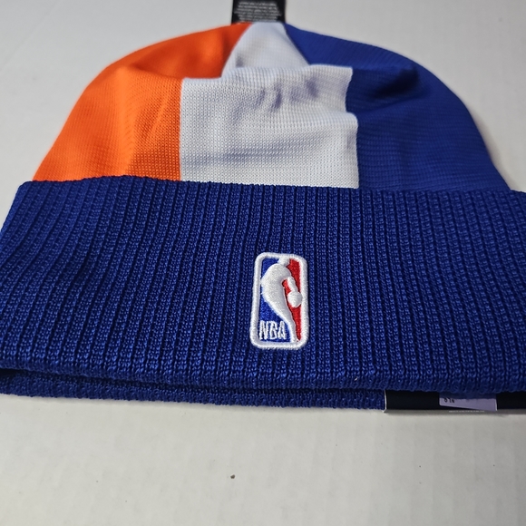 New York Knicks New Era Beanie 2018 Authentics Tip Off Series Cuff Knit Cap NWT - Picture 3 of 4